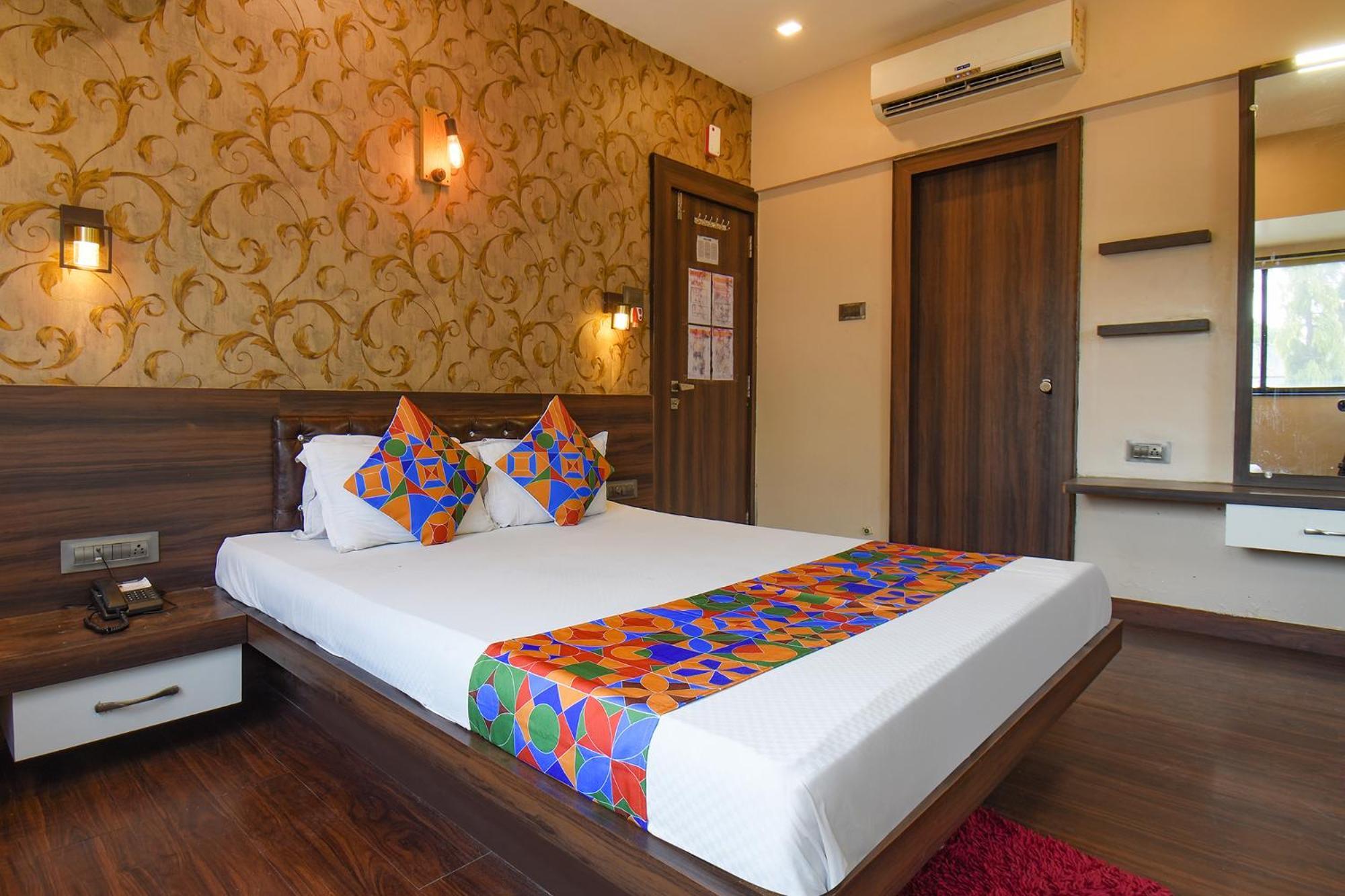 Fabexpress Glory - Nr Skywalk Bridge Hotel Pimpri-Chinchwad Buitenkant foto