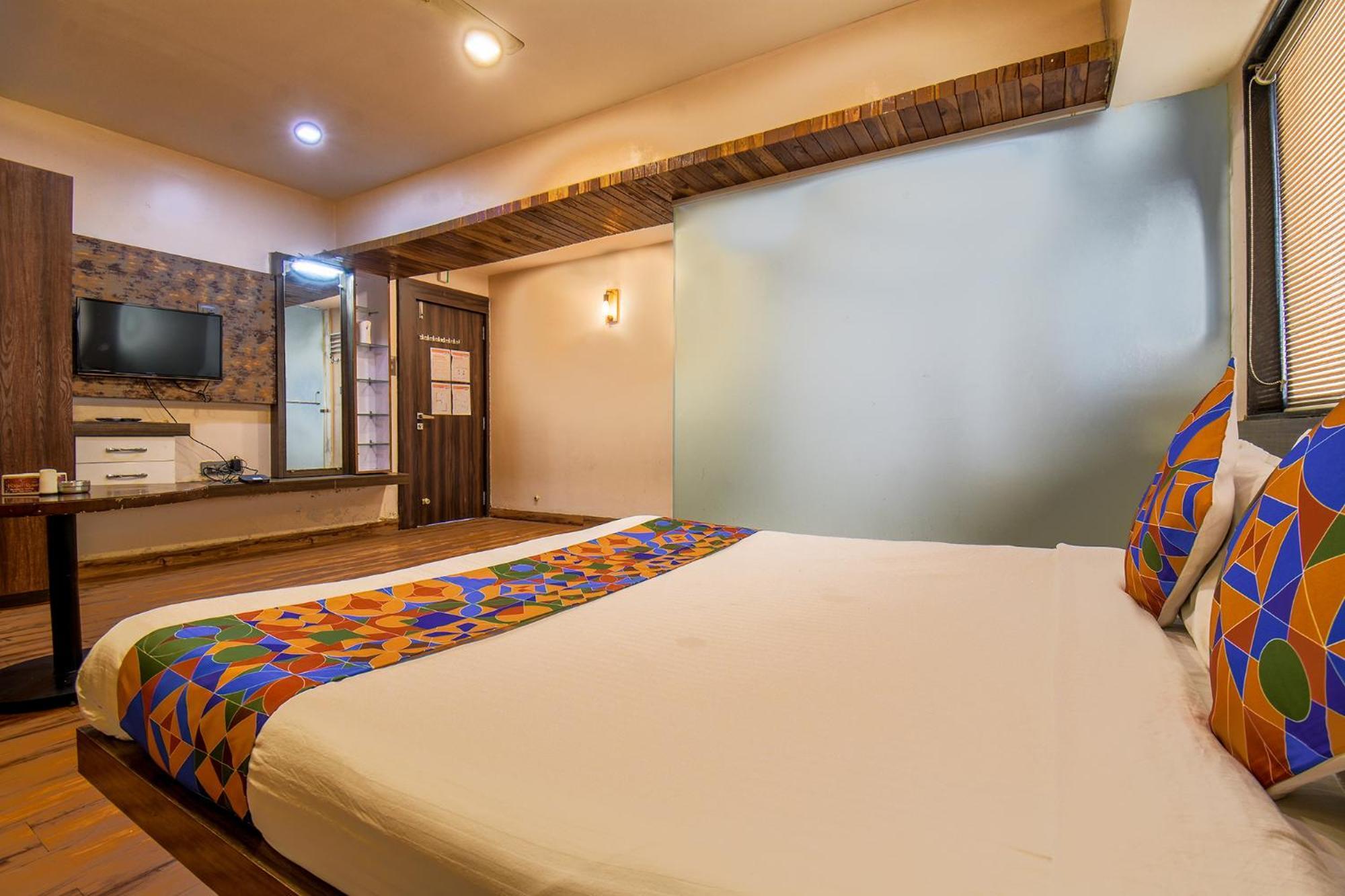 Fabexpress Glory - Nr Skywalk Bridge Hotel Pimpri-Chinchwad Buitenkant foto